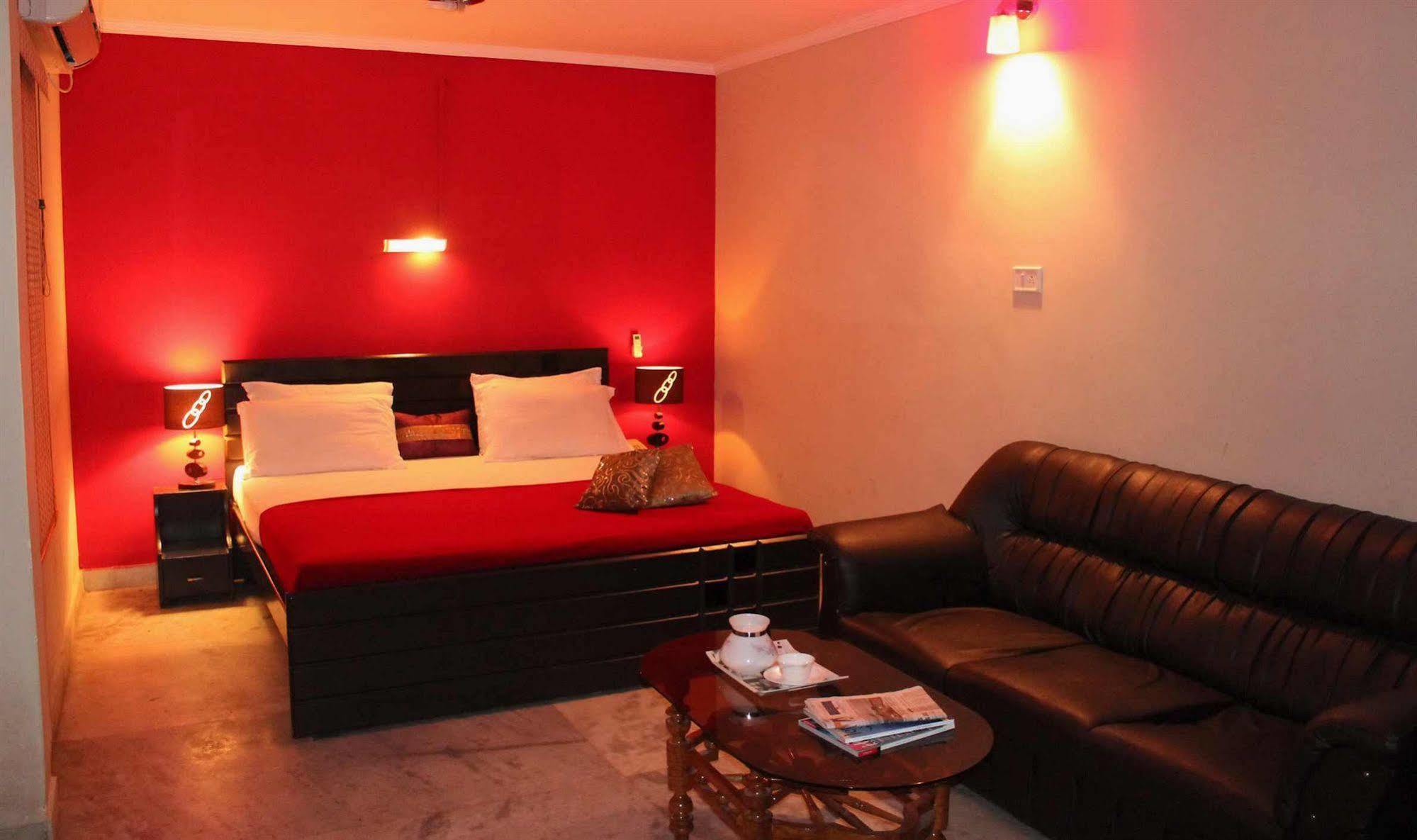 The New Casablanca Boutique Hotel Bangalore Esterno foto